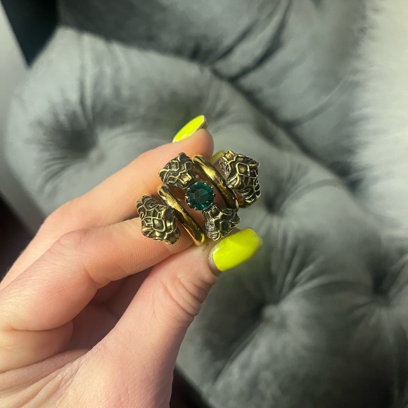 Gucci ring. Think it’s a side 7-8. - Picture 5 of 10